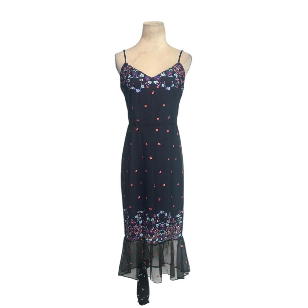 Delvin black floral embroidered party sheath dress size Small